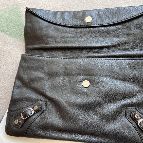 Balenciaga cluth - Picture 4 of 5